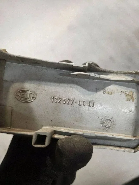 Audi 80 B4 Vänster Framlykta Halogen image 4
