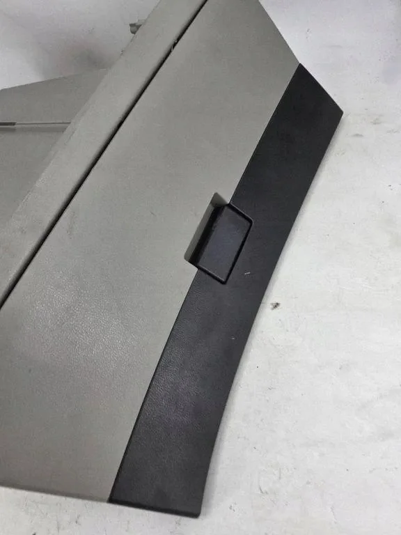 Nissan Rogue Dashboardkastje Gebruikt OEM 68520JM00A