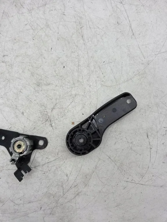Maniglia cofano BMW Serie 3 E36 51231928469 image 3