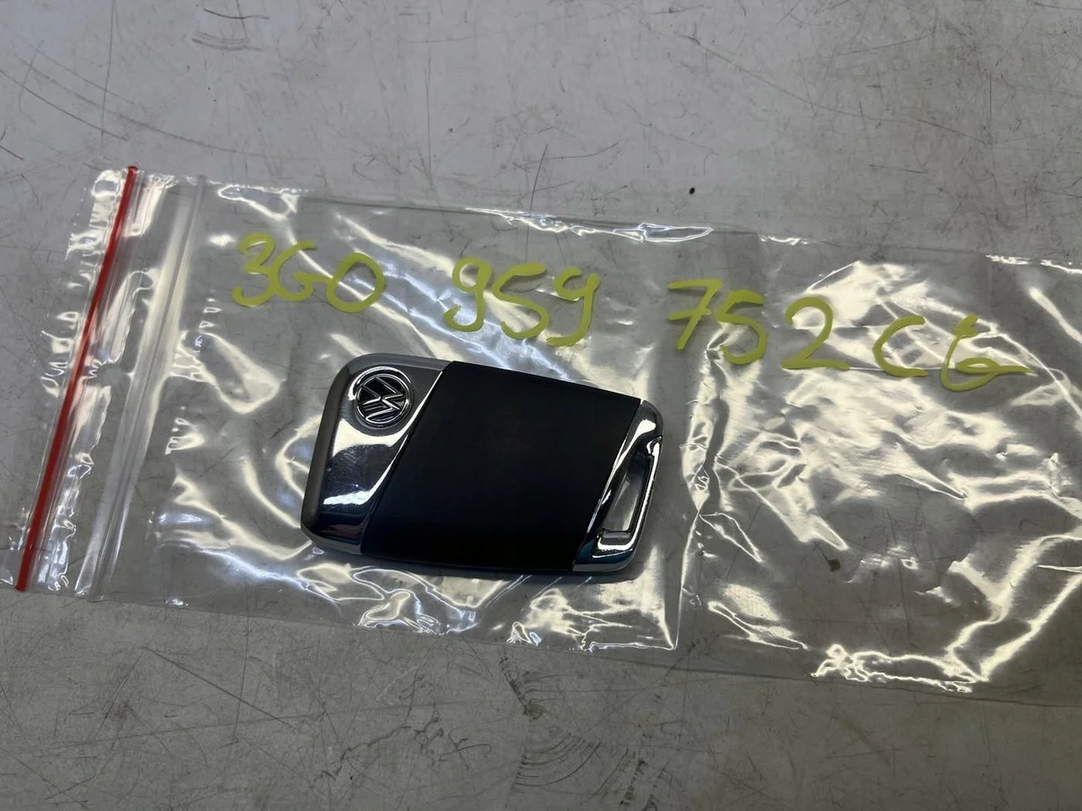 Pilot VW Passat B8 Arteon 3G0959752CG Usado image 7