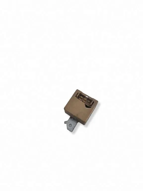 Relais MITSUBISHI PAJERO SPORT I MD332123