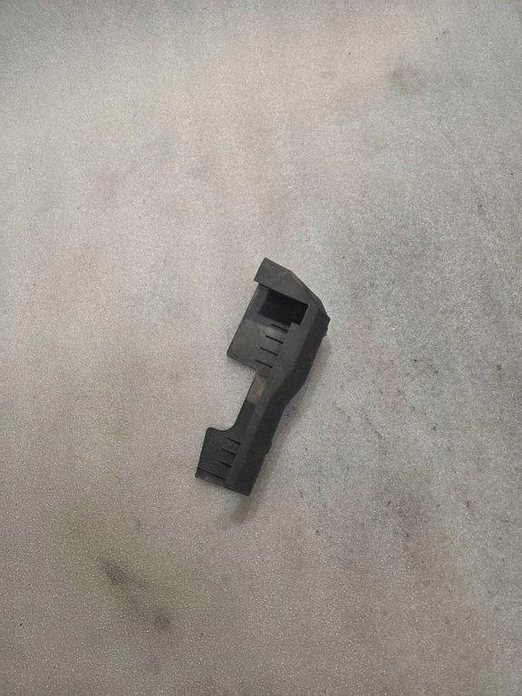 BMW 3 E36 Engine Compartment Part 13541247042 image 3
