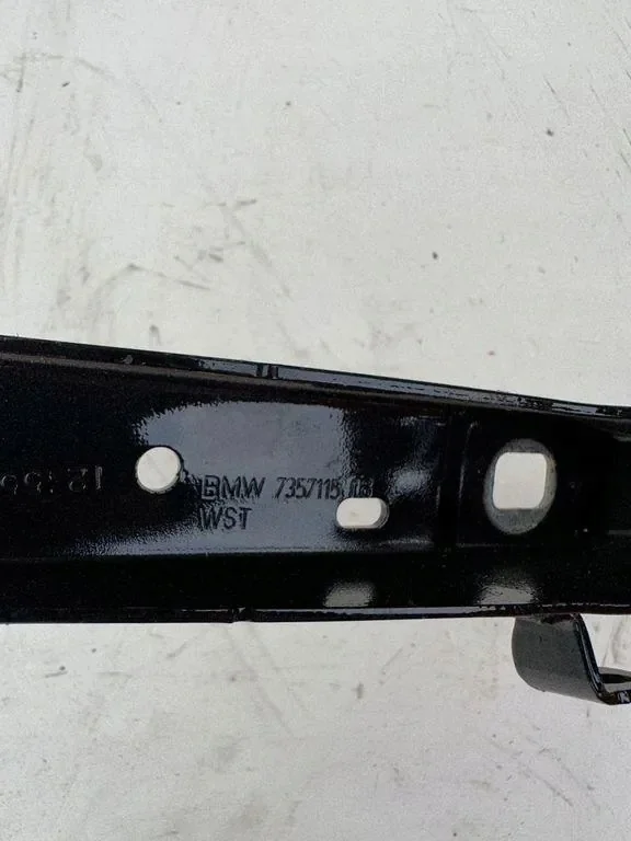 Charnière coffre gauche BMW G12 OEM 7357115