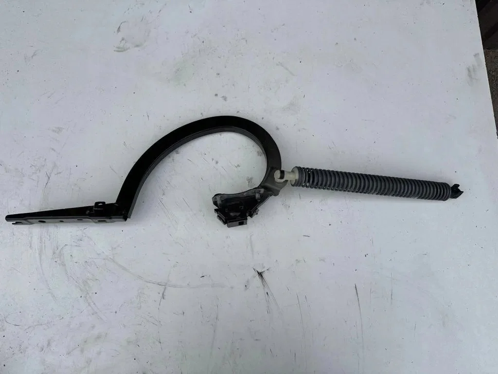 Left Trunk Lid Hinge BMW G12 OEM 7357115 image 3