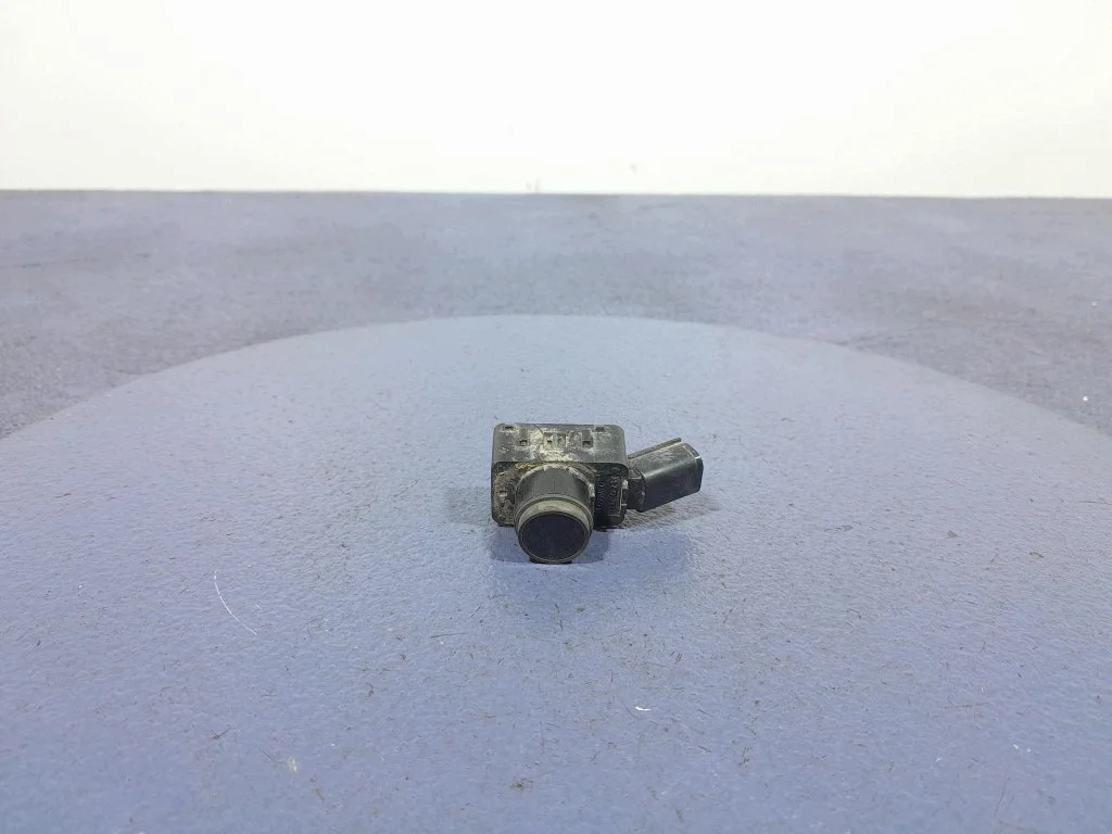 Toyota Corolla E21 PDC Sensor Used L-349026-