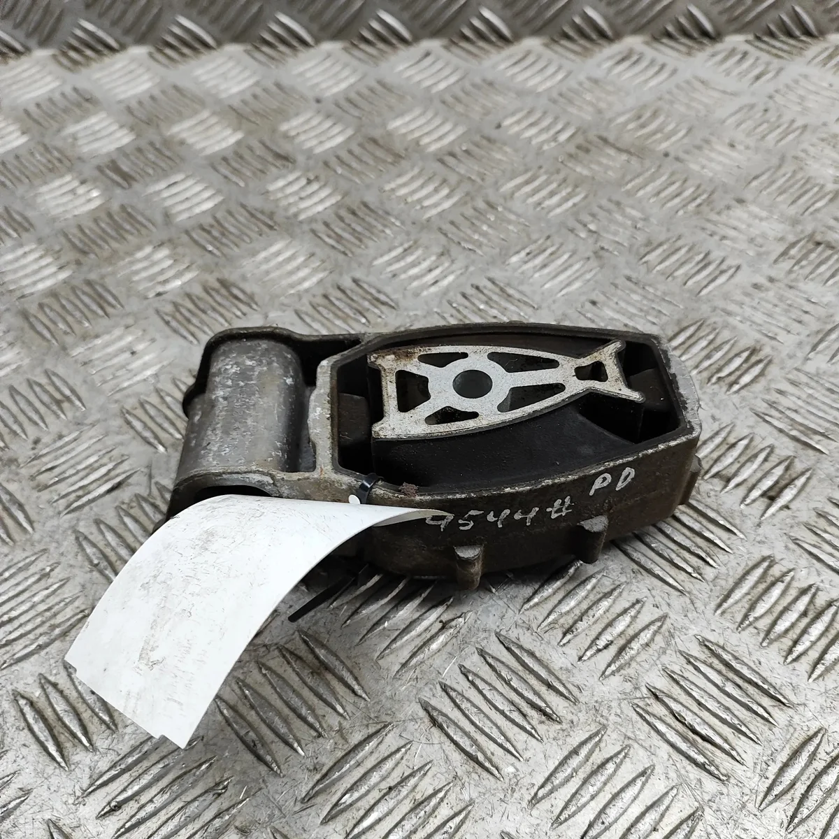 Engine Mount Polestar 2 (P) 31686298 image 3