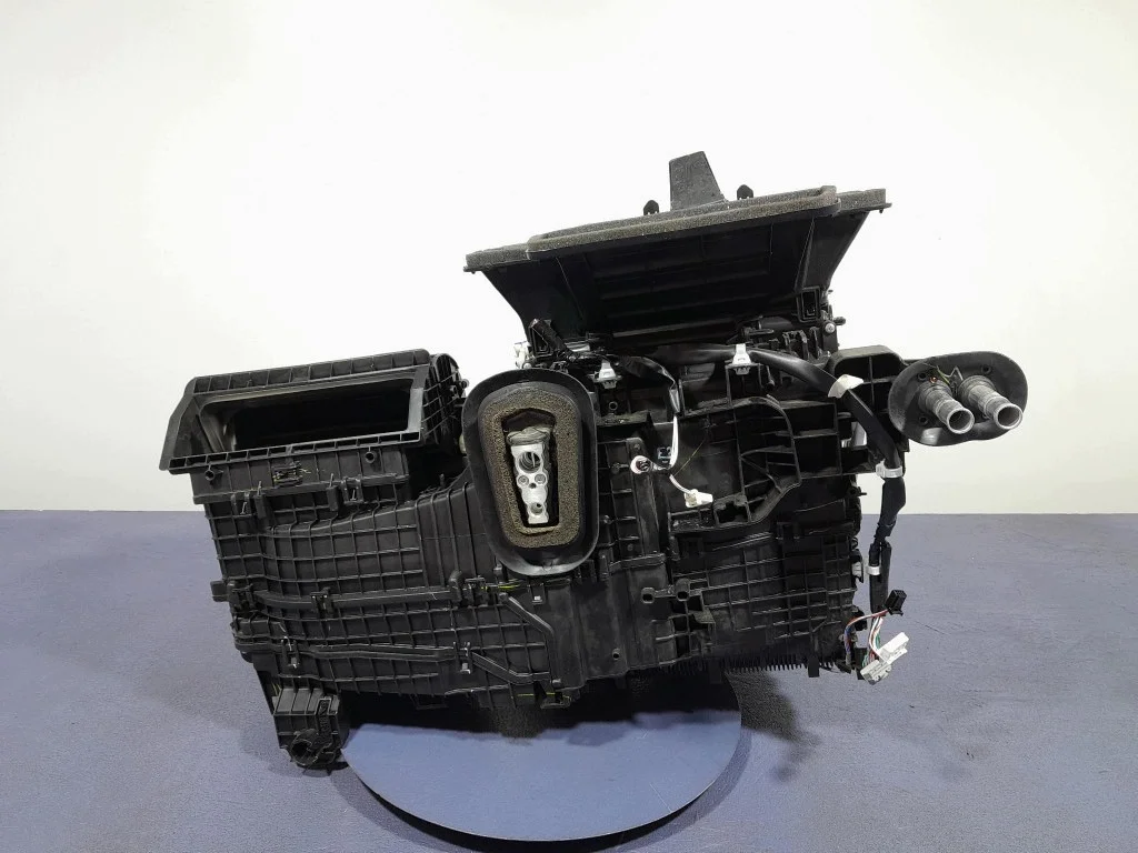 TOYOTA COROLLA XII E21 LIFT 22- Lämmitin image 3