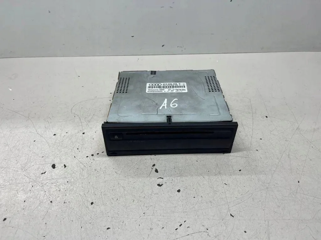 Lecteur de navigation Audi A6 C6 4F0035729D