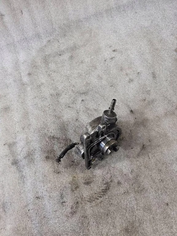Opel Astra G 2000 Unterdruckpumpe 90531397 image 3