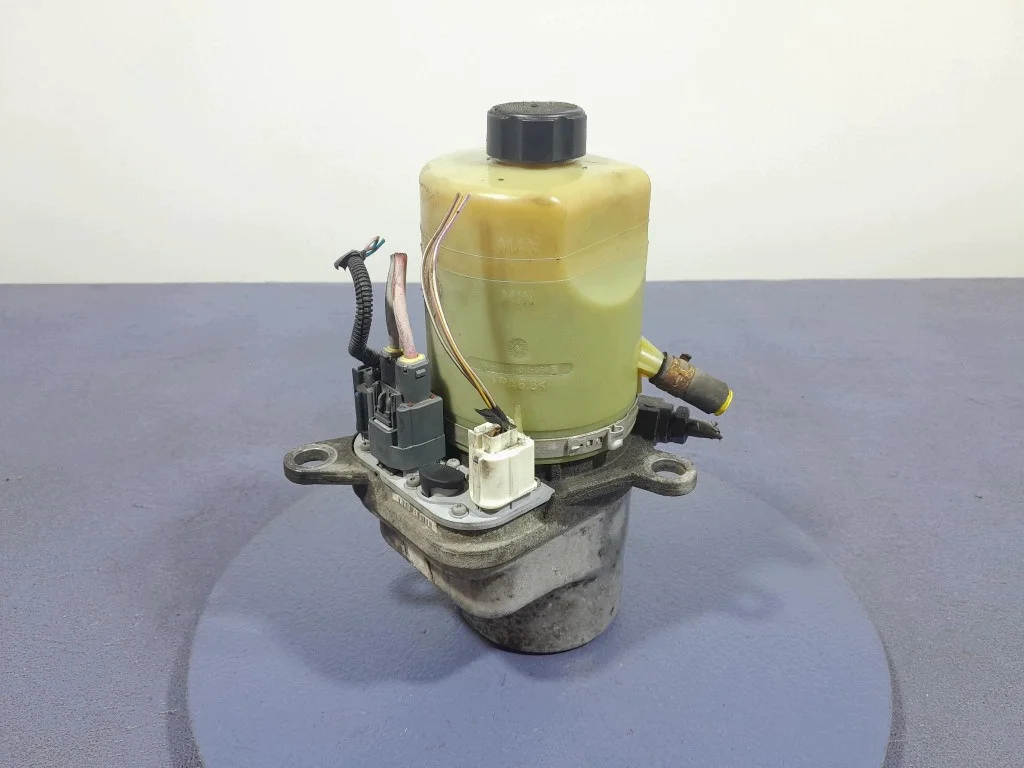 Ford Focus Mk2 1.8 TDCI Power Steering Pump