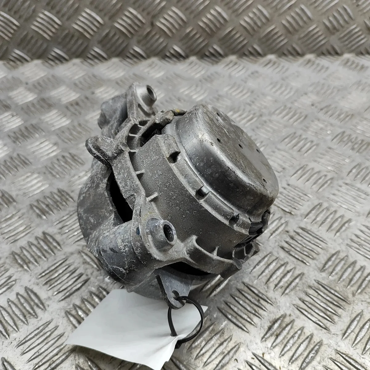 Aston Martin DB11 Engine Mount JY536A003BB Used image 5