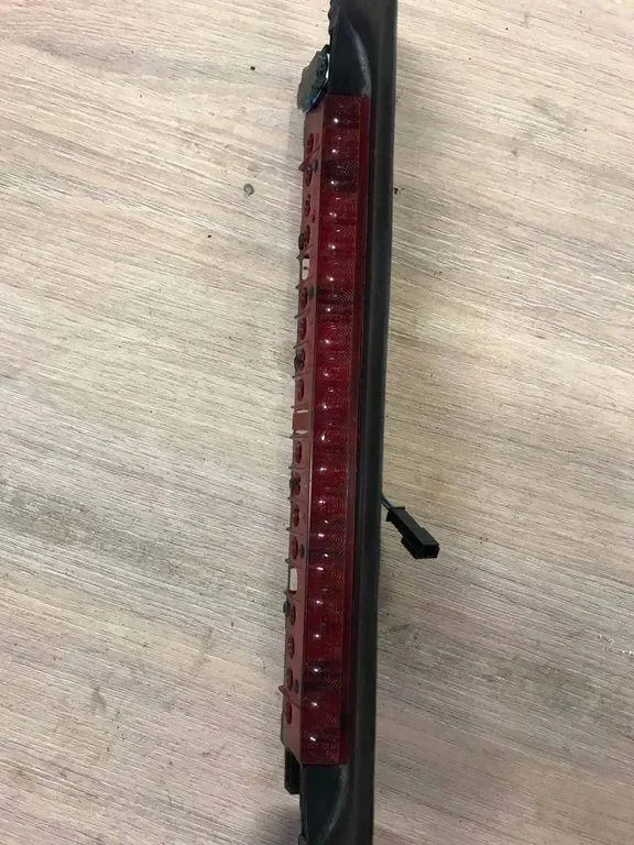 BMW 5 E60 E61 Third Brake Light 022404 image 4