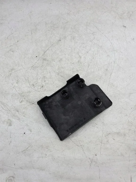BMW 5 E34 Engine Compartment Part 641113880019 image 3