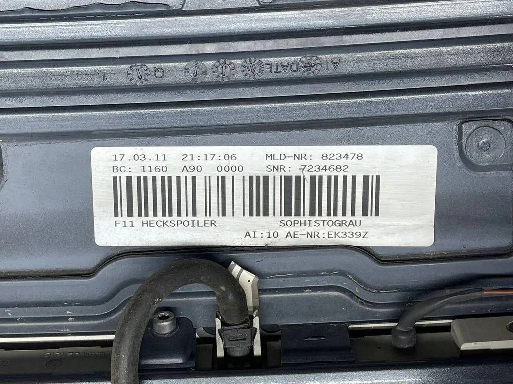 Spoiler coffre BMW 5 Touring F11 OEM 7234682 image 3
