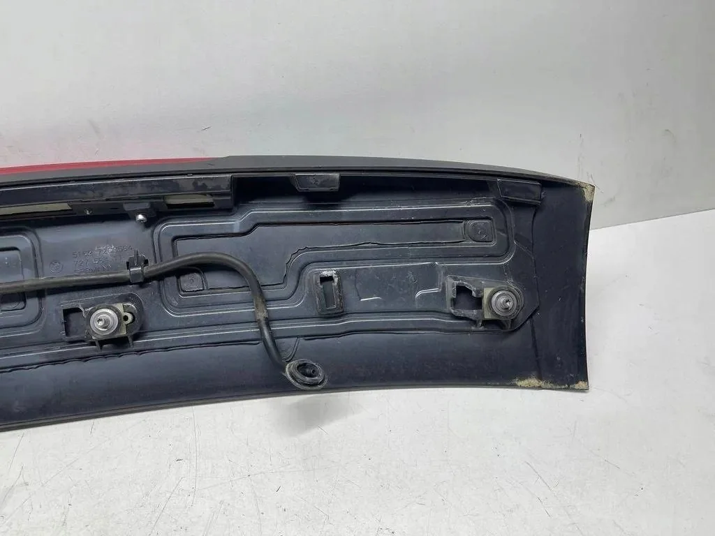 Spoiler coffre BMW 5 Touring F11 OEM 7234682 image 8