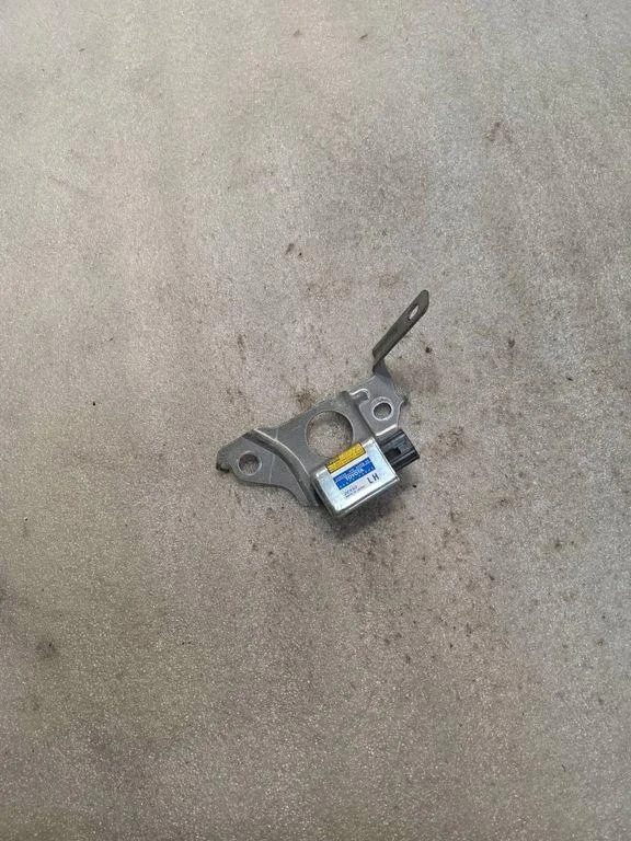Toyota RAV4 II 00-05 Schok sensor 8983442020X1