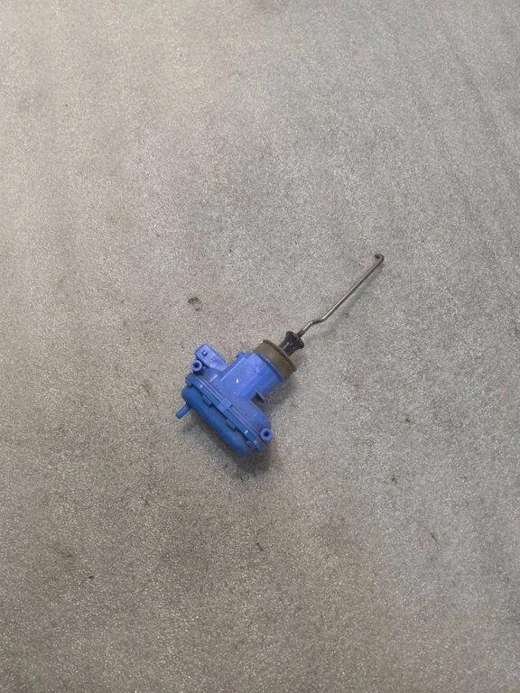 Pompa Vacuum Audi 80 893862153C Usata