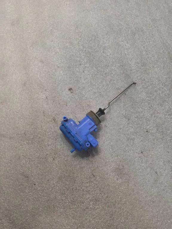 Audi 80 Vacuum Pump 893862153C Used image 3