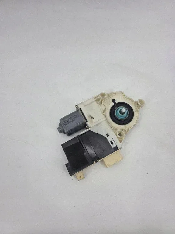 Citroën C4 I Motor Fönsterhiss Vänster Fram