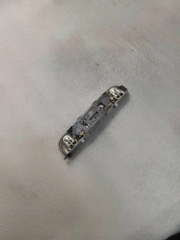 Sisävalo Audi A4 B6 8L0947111A