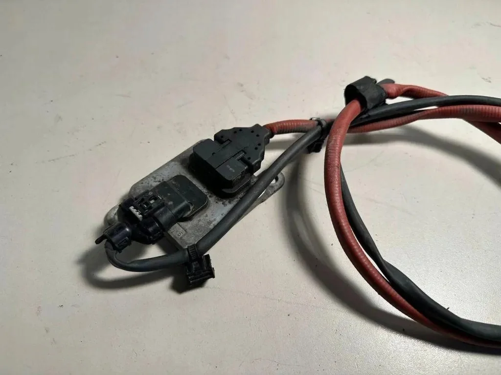 NOx-anturi 8576471 8589846 BMW F11 F21