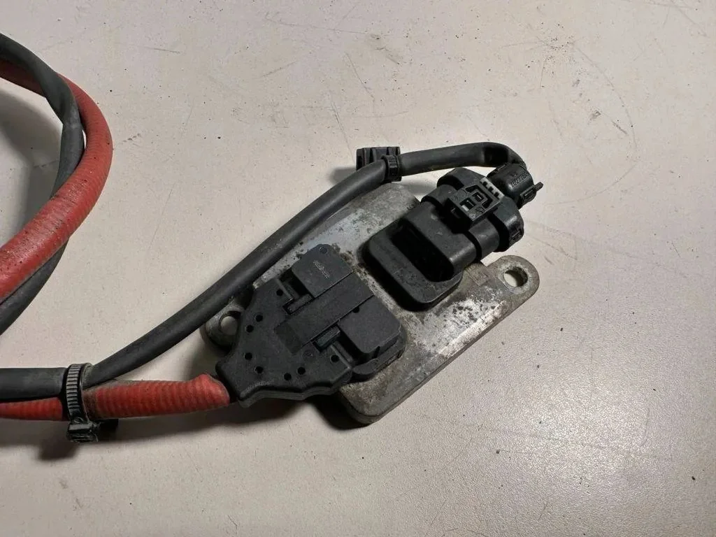 Sensor Nox BMW 5WK96699B Usado image 3