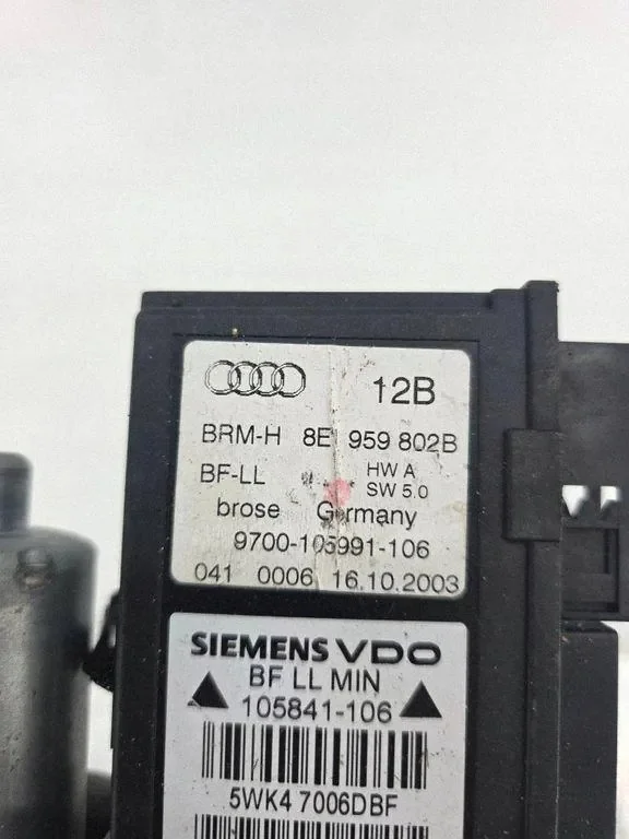 Motorruit Audi A4 S4 B7 8E 8H Rechts image 3
