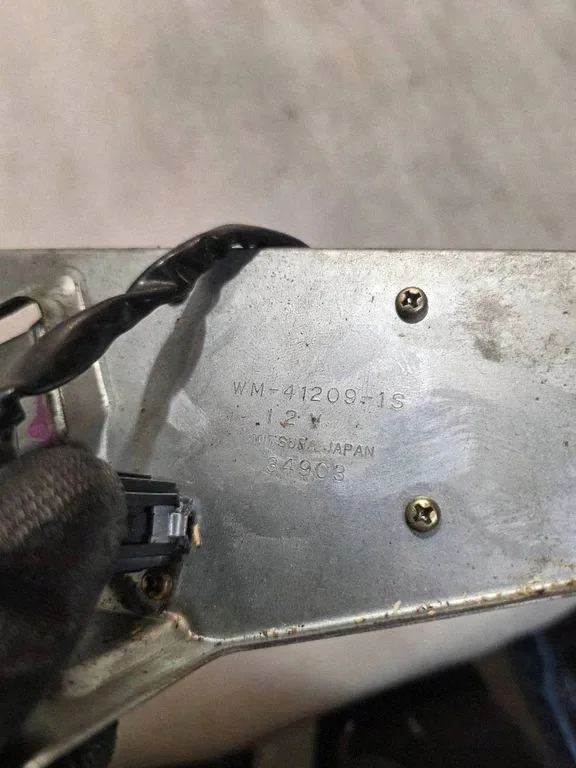 Mitsubishi Galant Scheibenwischermotor hinten 34903 image 4