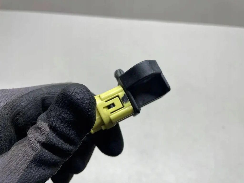 Kia Impact Sensor 95920-H8000 Used image 4