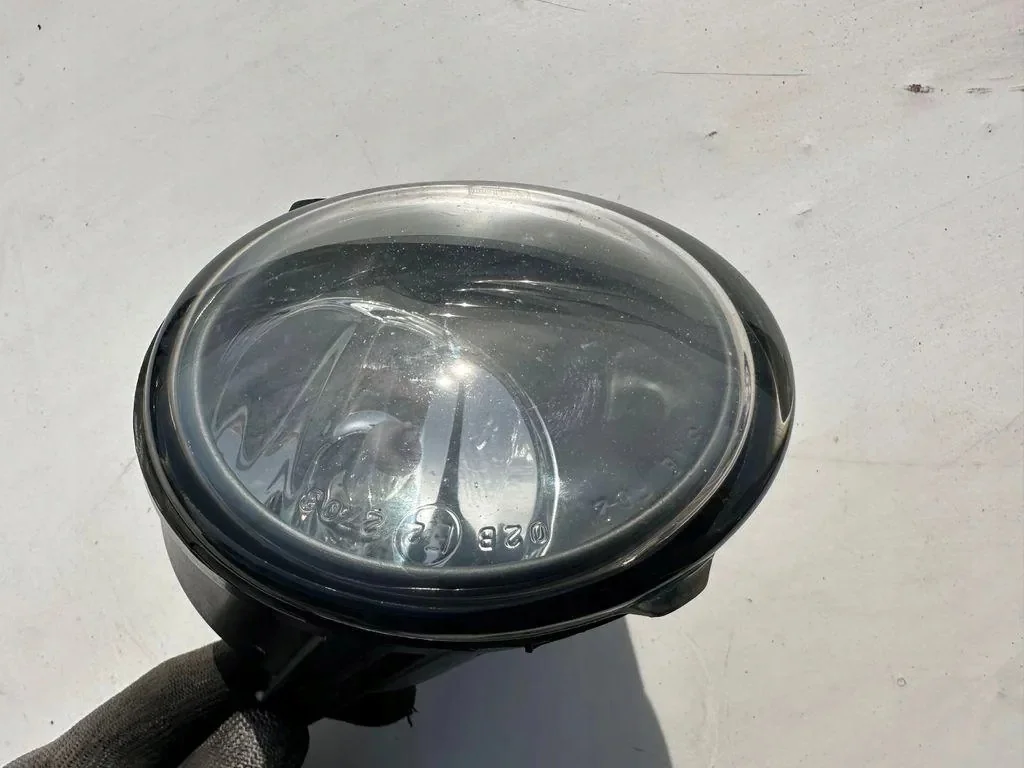 BMW X5 E53 Front Left Halogen Light 63176920885 image 4