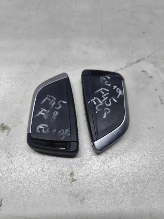 BMW 2 F46 Key Card 5FA01192733 Used