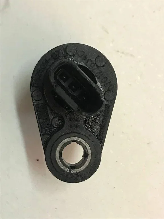 BMW F30 F32 F34 Camshaft Sensor 7558518