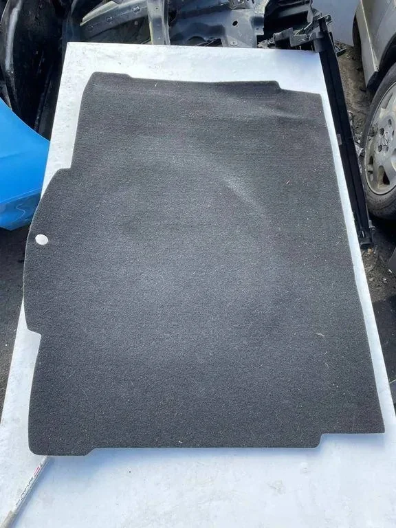 Tapete Porta-Malas Opel Corsa E 13427633 Usado image 3