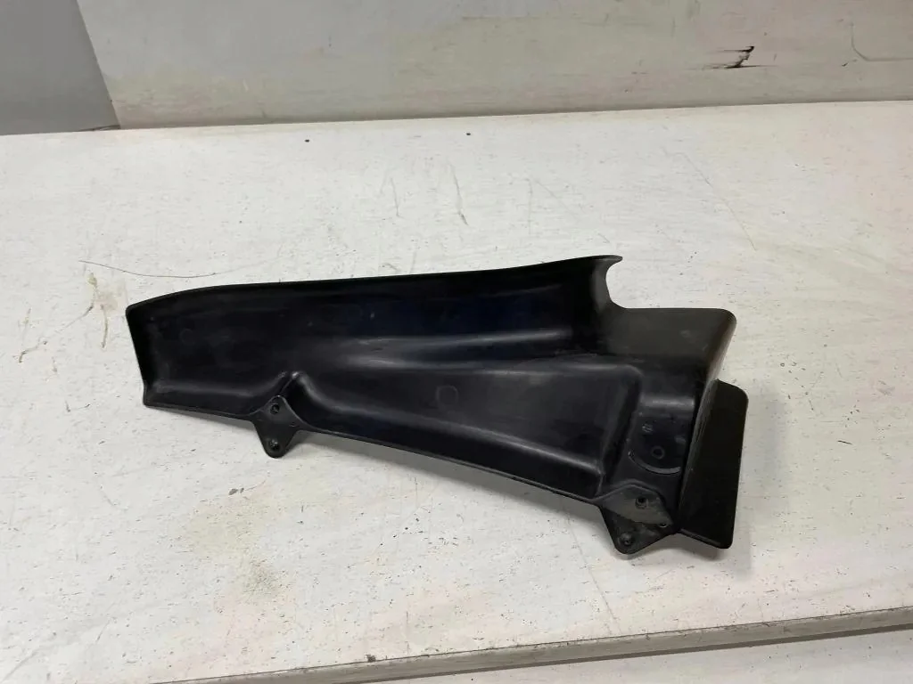 Cofre SKODA OCTAVIA I 5E1815159 Usado