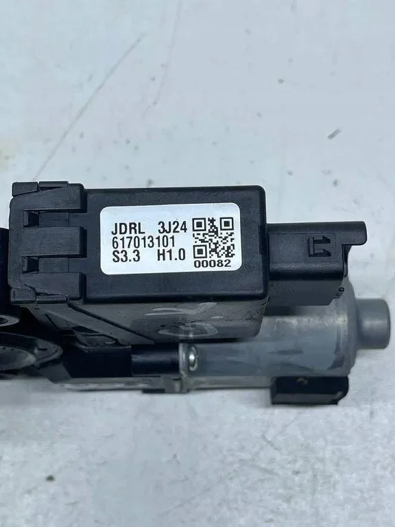 Motor fönsterhiss KIA CEED 2015 617013101
