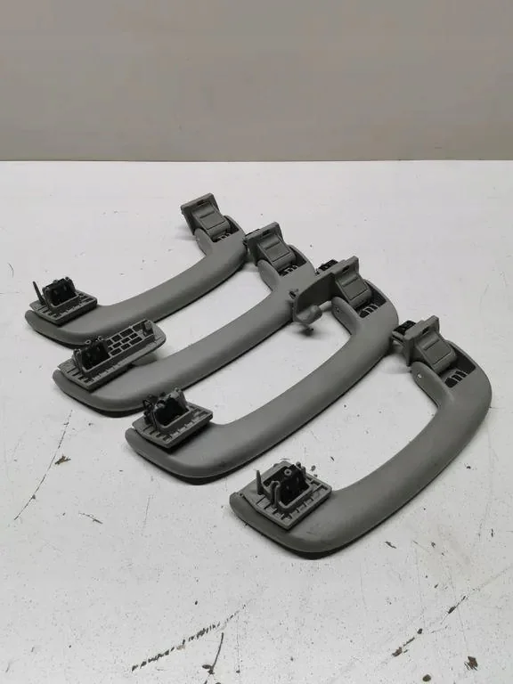 BMW 2 F46 Poignée de plafond avant