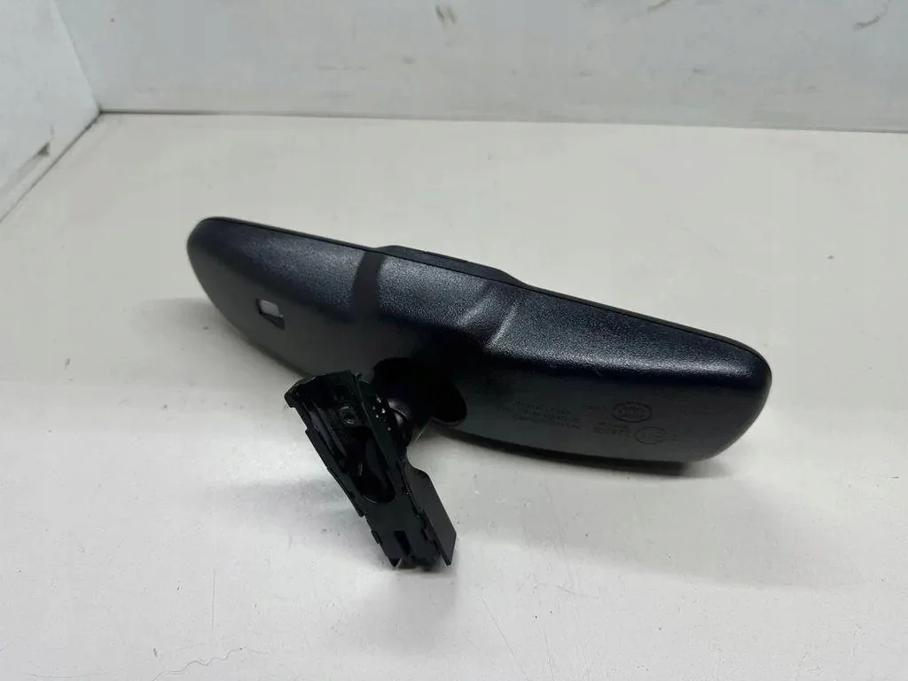 KIA Niro 2016 Taustapeili E11028009 image 3