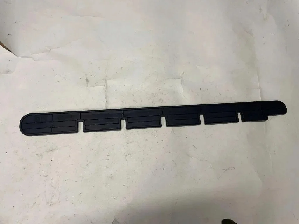 BMW E61 Trunk Divider Strip 7116739 image 4