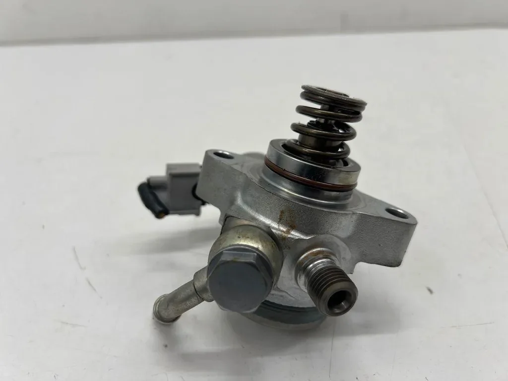Pompe à carburant Mazda CX-5 SM296100