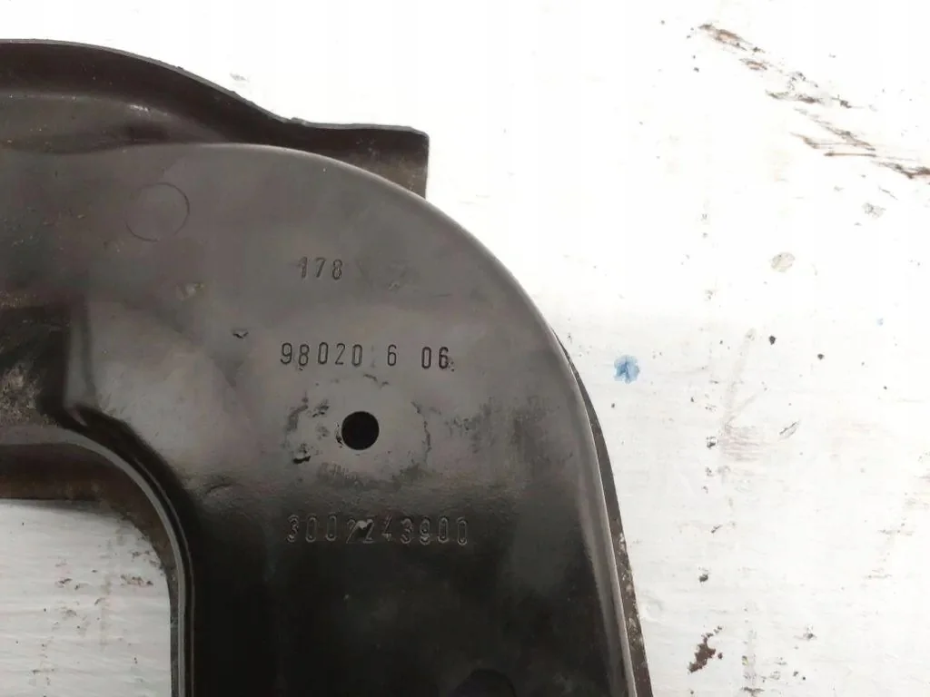 Övre frontpanel MINI COOPER R56 1.6L 2011 image 5
