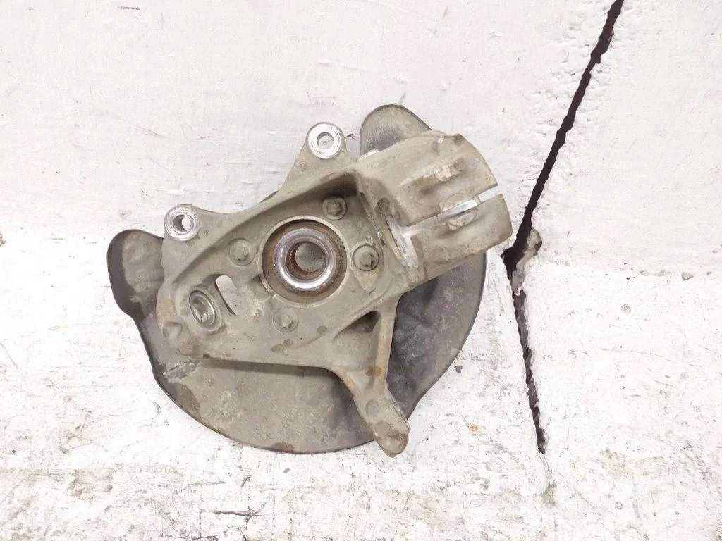 Mercedes W177 W247 Framh. höger nav image 4