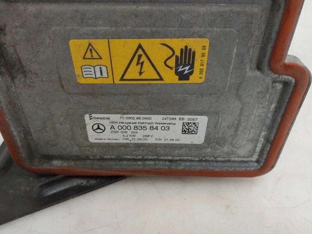 MERCEDES A W177 ECHANGEUR CHALEUR A0008358403 image 4