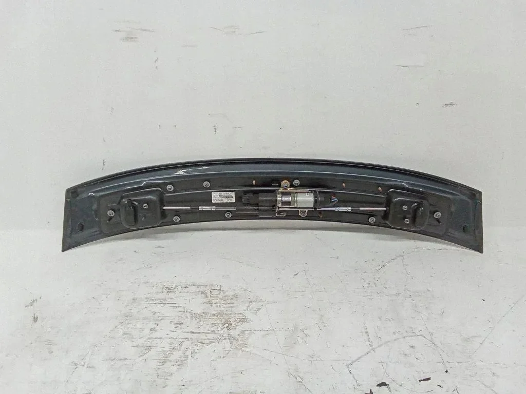 Spoiler coffre Audi TT TTS RS Mk3 8S 8S0827948 image 3