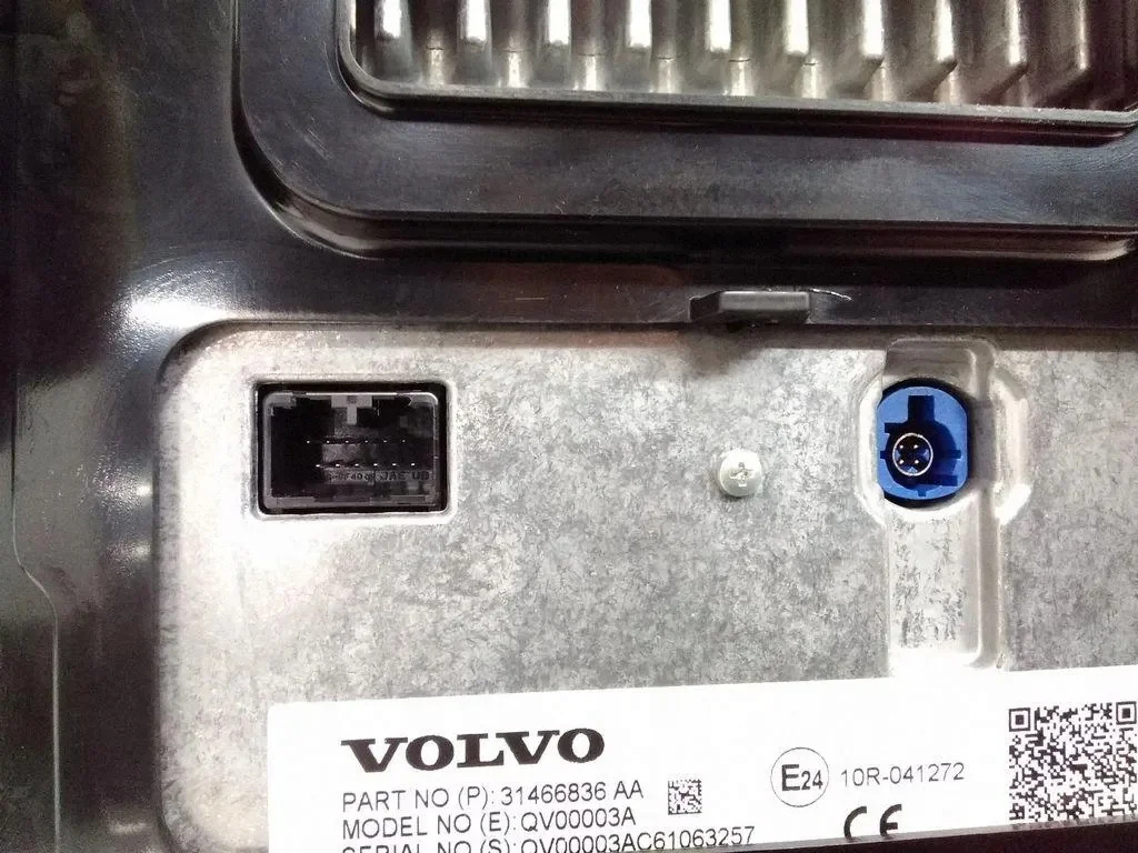 Dator Volvo V90 II Cross Country 31466836 image 6