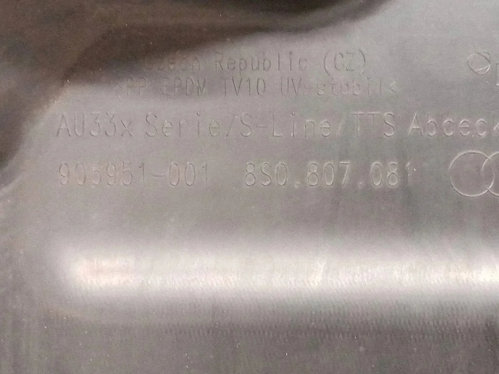 Audi TT 8S 8S0807081 Cache avant image 3