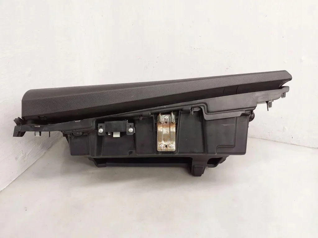 Honda Civic X Schowek 77500TGNG2 Usado image 9