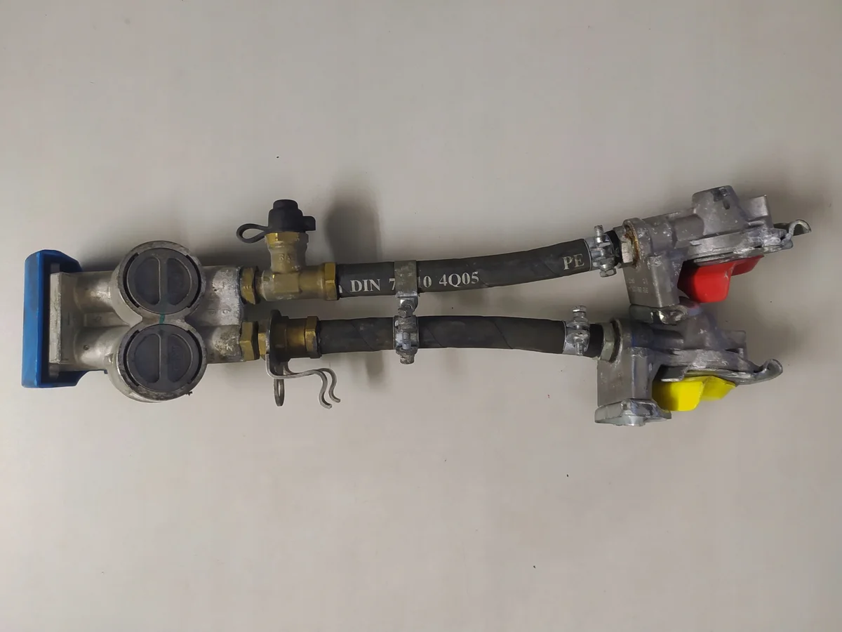 Knorr-Bremse K002641 Liittimet, Käytetty