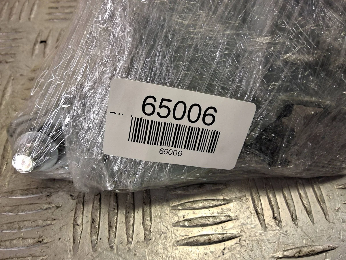 TIVOLI Heckwischer Motor 86110-35000 Gebraucht