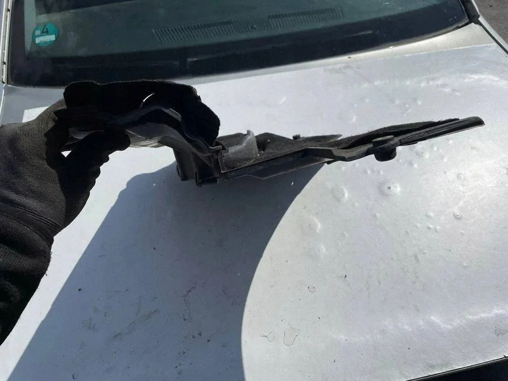 BMW 7 (F01, F02) lämpöeriste
