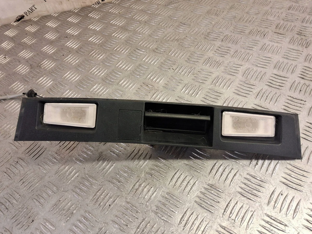 Lanterna Placa SsangYong Rodius SKE67613 image 3